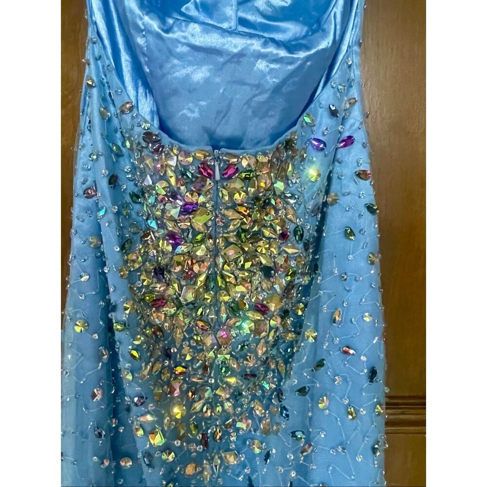 Custom made stunning gown - Picture 5 of 7